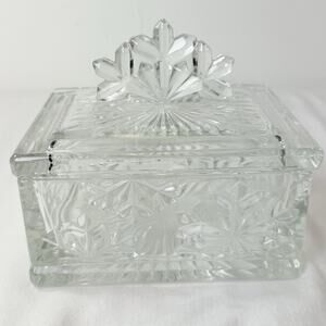 Luminary Pressed Glass Holiday Snowflake Covered Candy Trinket Dish